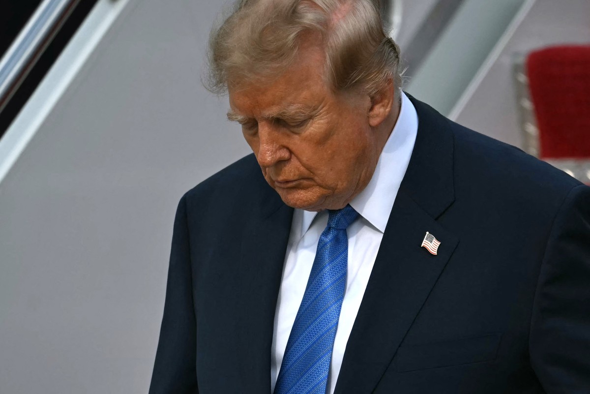 O “coroné” Trump descobriu o voto de botina
