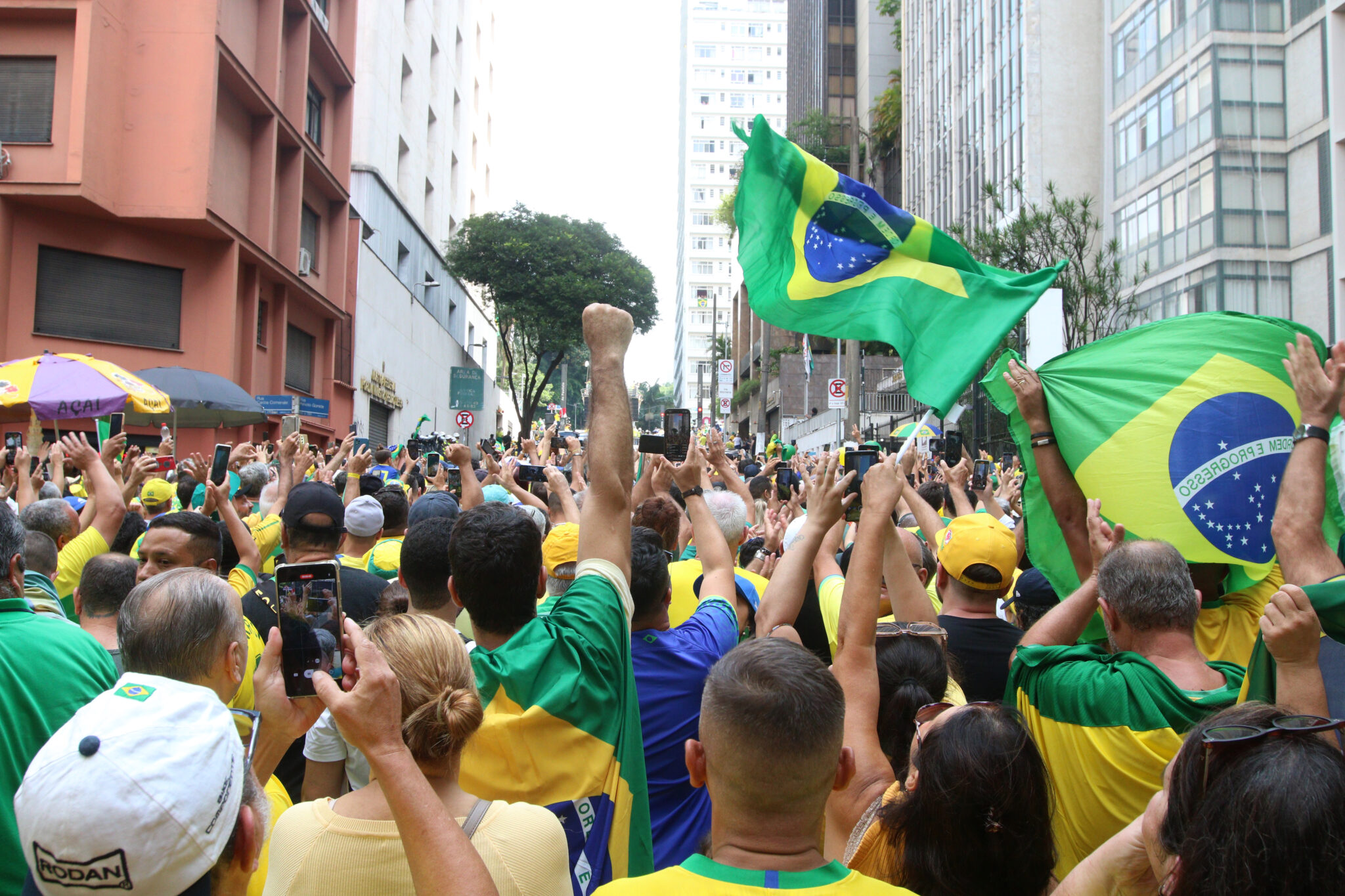 Novo e PL são as siglas mais à direita; PSTU e UP, as mais a?