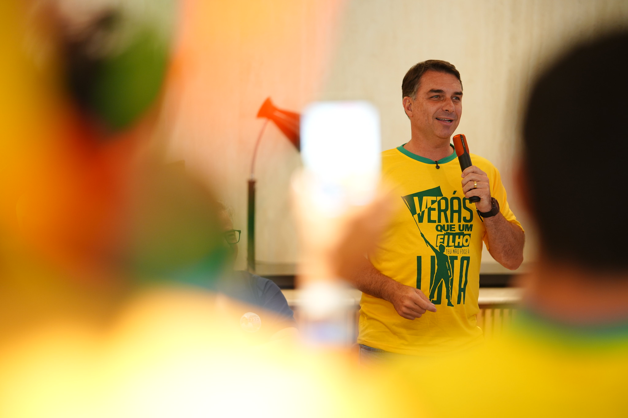 Flávio pede a Mendonça investigação de Lula por suposta relação com Vorcaro