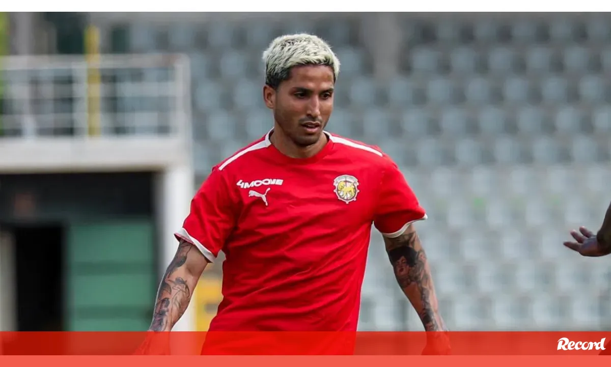 Igor Julião continua trabalho durante as férias