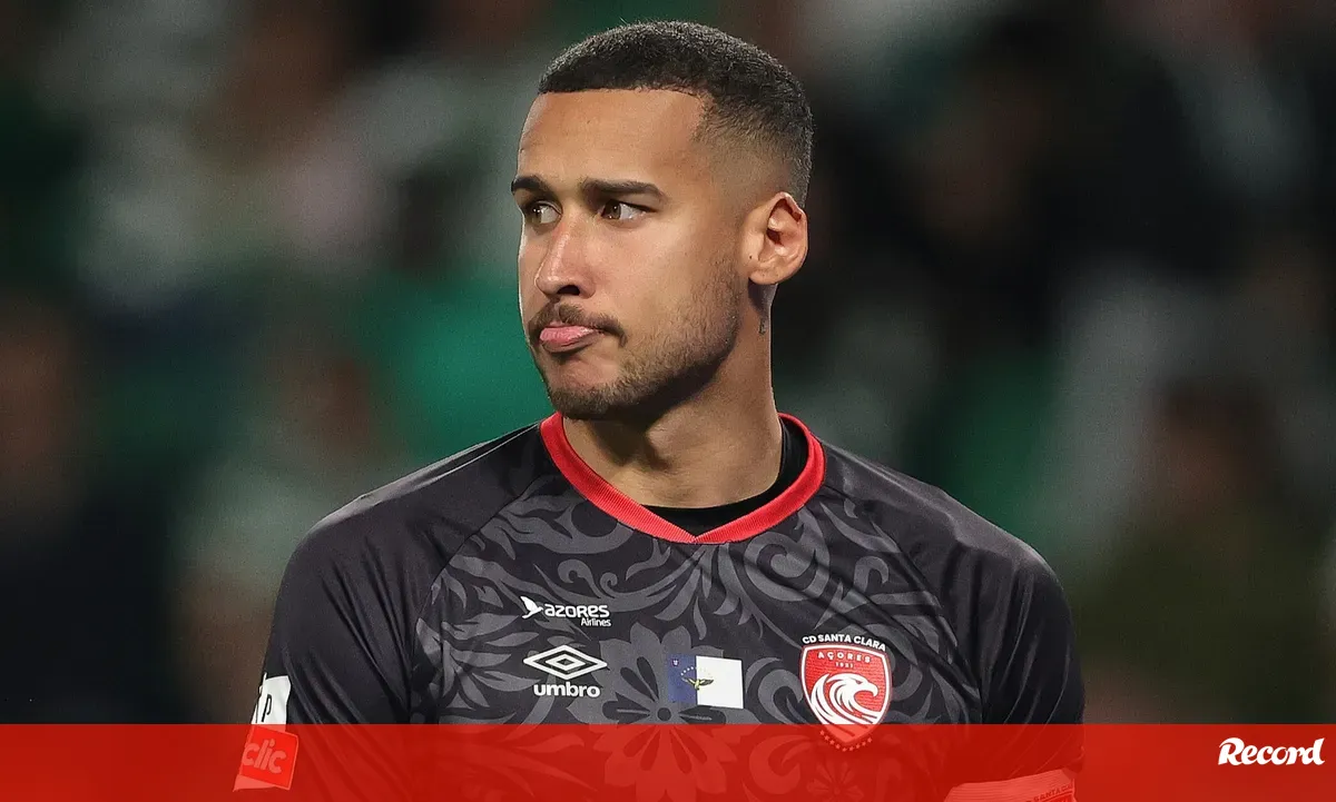 Santa Clara oficializa saída de Gabriel Batista para o Botafogo