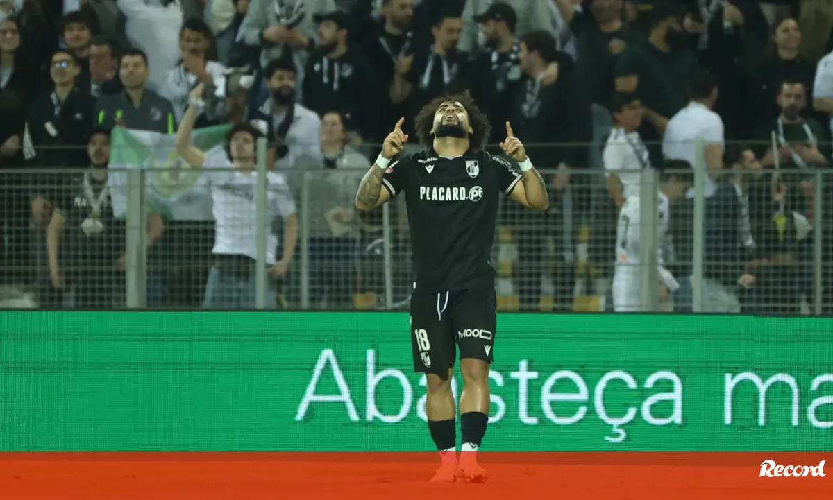 Remo tenta levar Telmo Arcanjo em cima do fecho do mercado