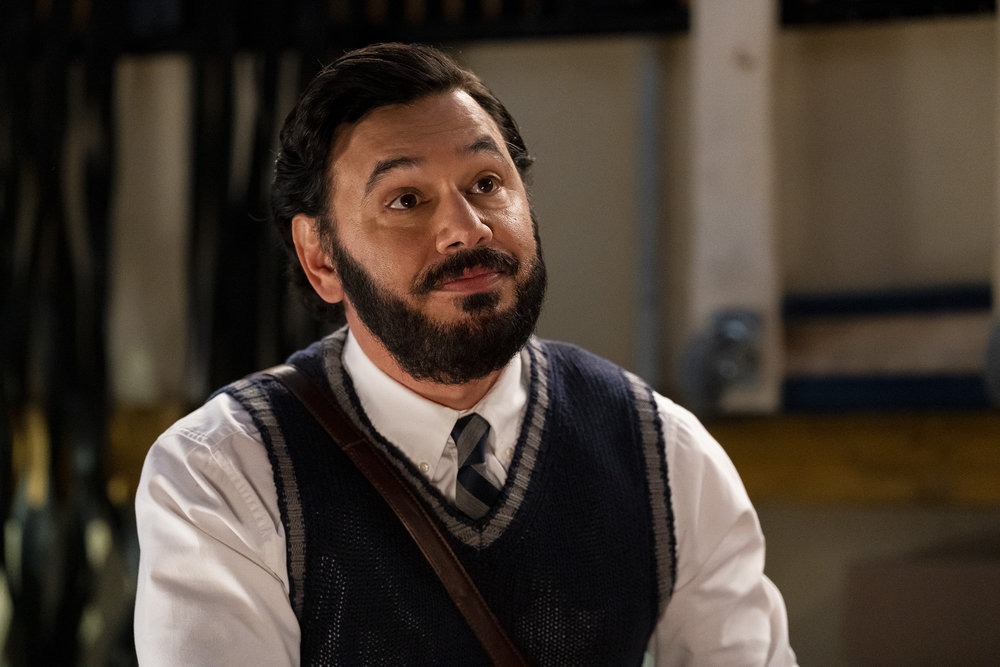 ‘Newlyweds’: Comédia com Téa Leoni escala astro de ‘Lopez vs. Lopez?