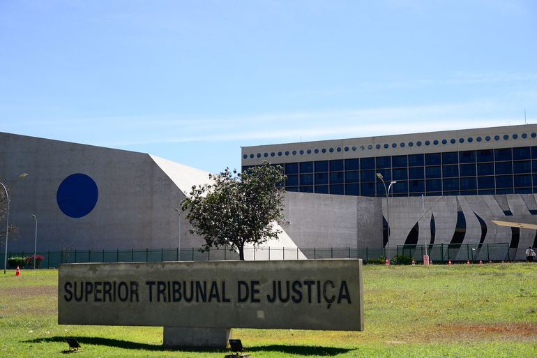 O resumo do recurso especial e o resumo da jurisdição