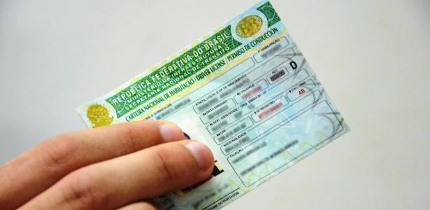 STF mantém permissão para uso de carro particular em aulas e exame para CNH