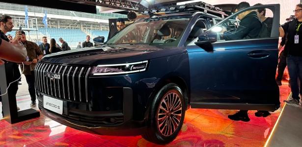 Omoda Jaecoo apresenta SUV compacto híbrido rival de T