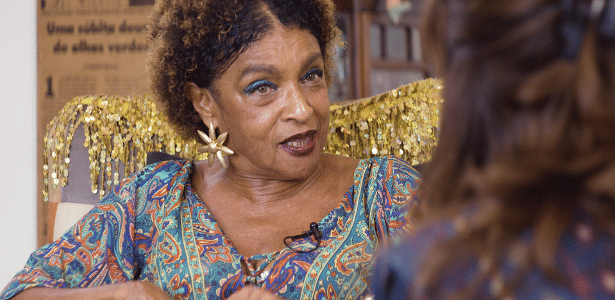 Elisa Lucinda: 'Tenho uma responsabilidade política com a minha carreira'