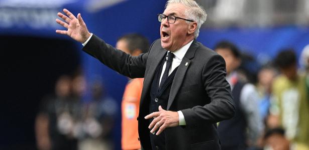 Ancelotti dá nota 7,5 para Brasil na Copa e admite Neymar e Vini juntos