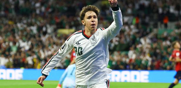 México vence, crava 100% e elimina Tchéquia em jogo de homenagem para Ochoa