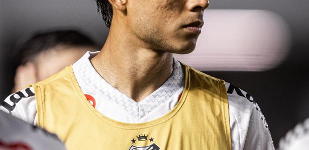 Santos não paga compra de dois zagueiros e é acionado mais uma vez na Fifa