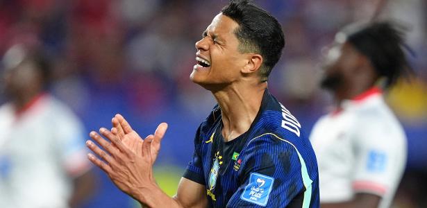 Destaque na Copa, Douglas disse 'não' à Rússia e esperou chamado por 9 anos