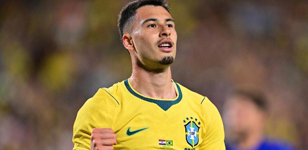'Estou preocupado com o jogo', diz PVC sobre Martinelli titular no Brasil