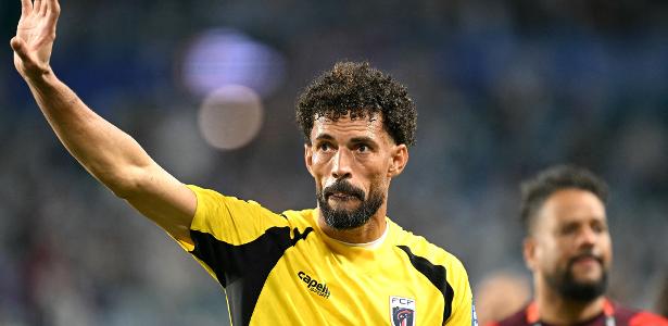 Herói de Cabo Verde, Vozinha eleva Messi e diz: 'Jogar no Brasil seria bom'