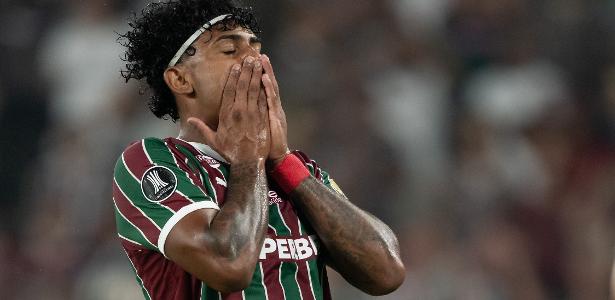 John Kennedy sofre lesão no ligamento do joelho e passará por cirurgia