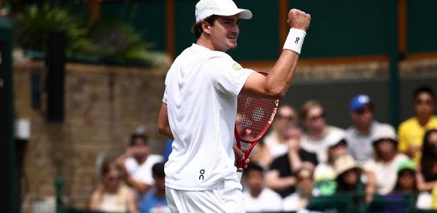 AO VIVO - João Fonseca enfrenta Jesper de Jong em Wimbledon