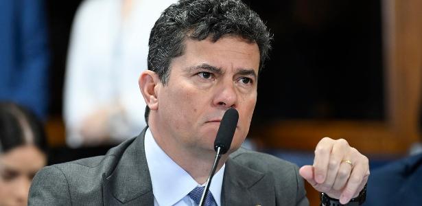 Moro diz que Flávio Bolsonaro deixar o país é 'compreensível'
