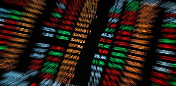Dólar cai a R$ 5,10 e Ibovespa firme com IPCA menor e petróleo comportado