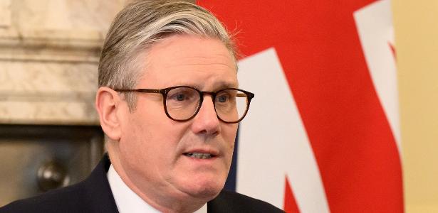 Primeiro-ministro britânico deve renunciar amanhã, diz imprensa local