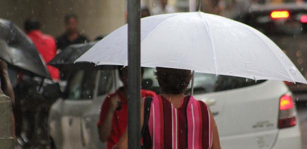 Nova 'super frente fria' deve trazer chuva volumosa e ventos de até 80 km/h