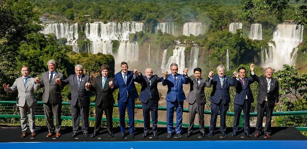 Lula vai à cúpula do Mercosul em momento de guinada de vizinhos à direita