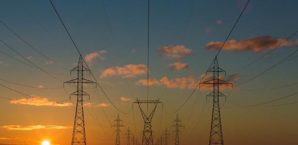 Conta de luz deve cair em agosto com R$ 767,2 milhões de 'bônus de Itaipu'