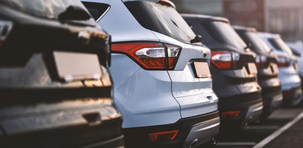 Carros mais caros? Como disparada no dólar afeta preços nas concessionárias