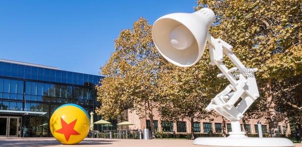 Demissões da Pixar revelam problema que 'Toy Story 5' esconde