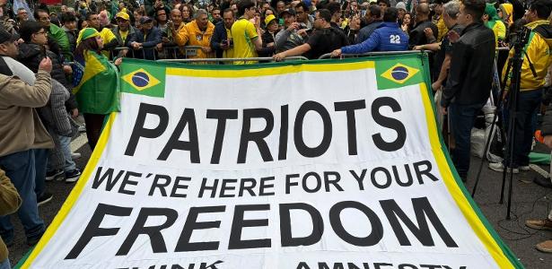 Ato de Flávio reúne 28,5 mil na Paulista, menos que em 2025 e 2024, diz USP