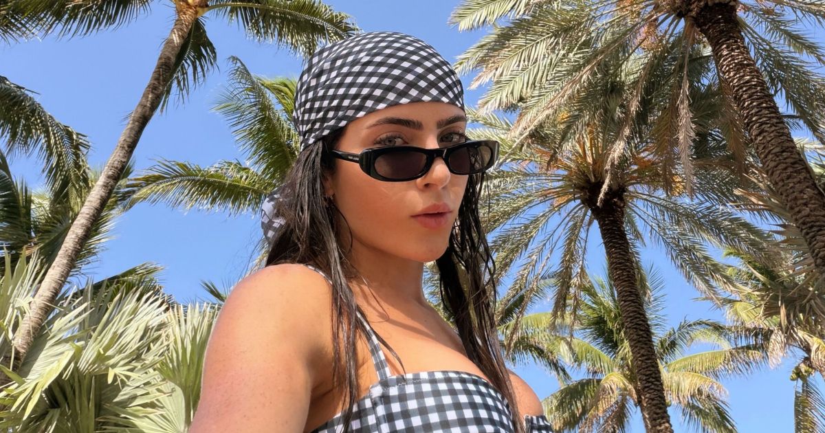 Jade Picon exibe “tanquinho?