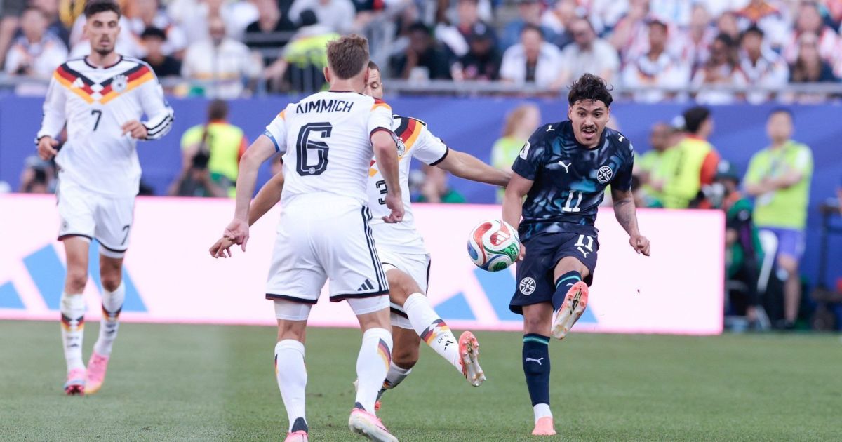 “Fui feliz”, diz palmeirense Maurício após fazer gol de pênalti em Neuer