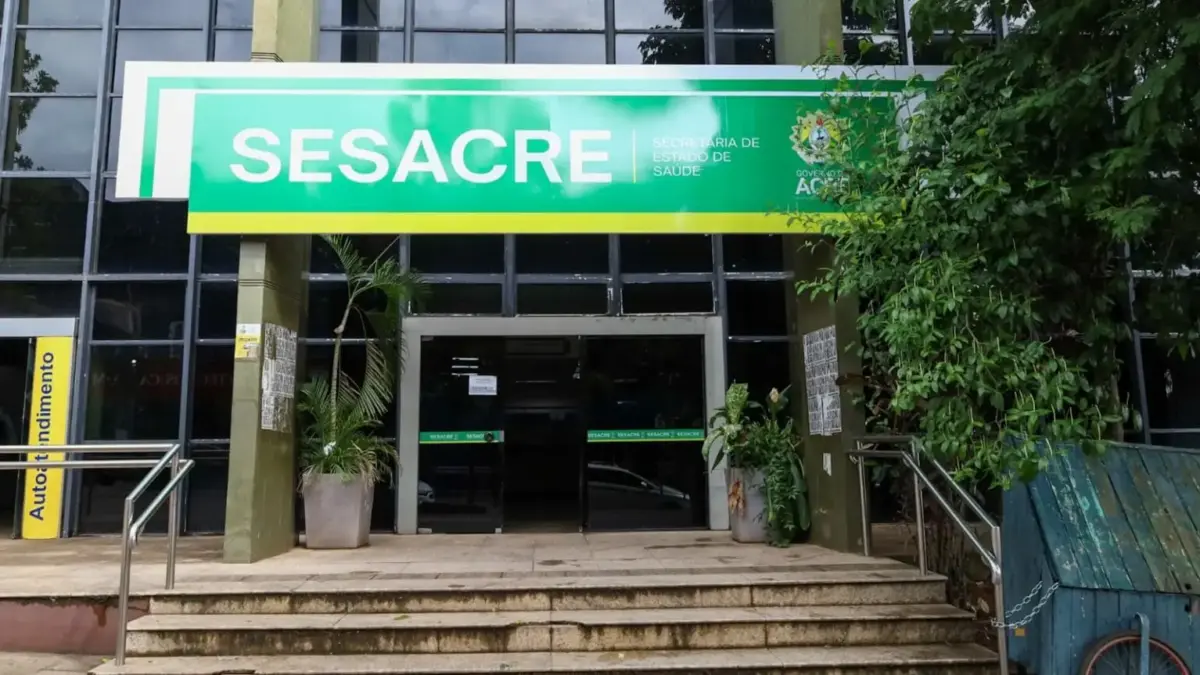 Acre garante novos veículos aos centros de saúde do trabalhador; veja