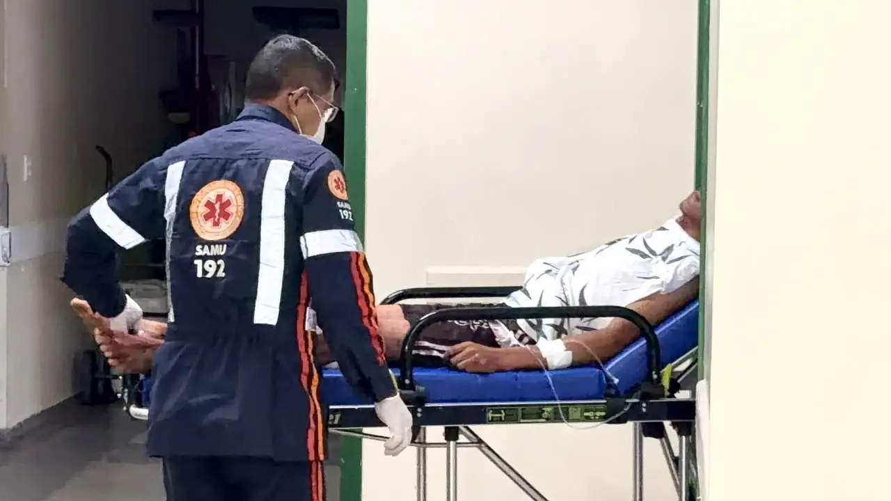 Homem que tentou matar padrasto volta a atacar e tenta matar dois irmãos a facadas em Rio Branco