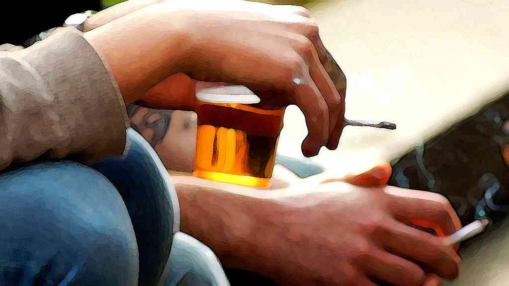 Alto consumo de álcool e cigarros pode causar danos permanentes a?