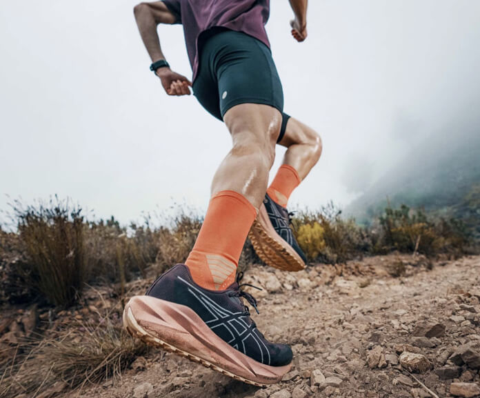 Asics lança as novas Blazeblast: umas sapatilhas de trail running para quem quer descobrir os trilhos