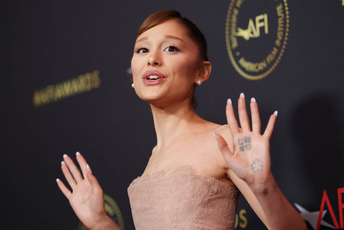 Irmão de Ariana Grande apoia cantora após anúncio de pausa