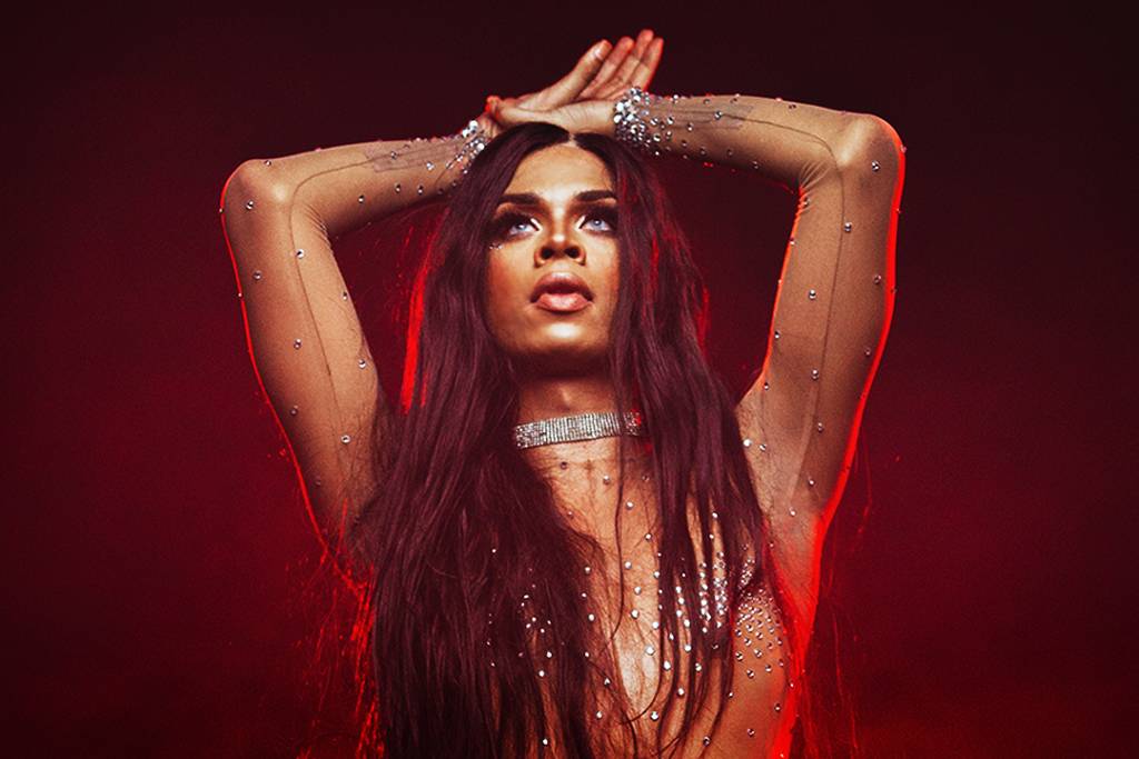 Festival grátis sobre cultura drag queen tem show de comédia e a cantora Lia Clark em SP