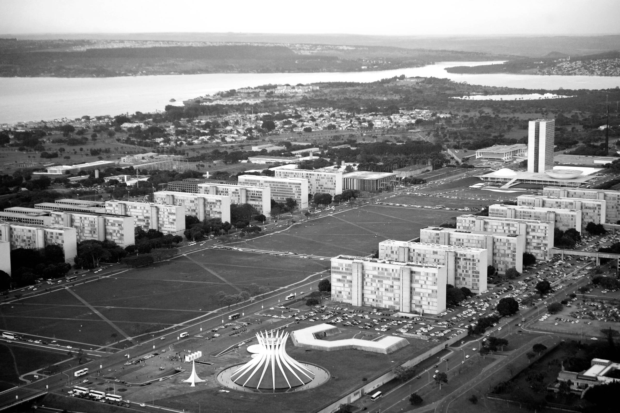 Projeções anunciam decisões difíceis no próximo governo