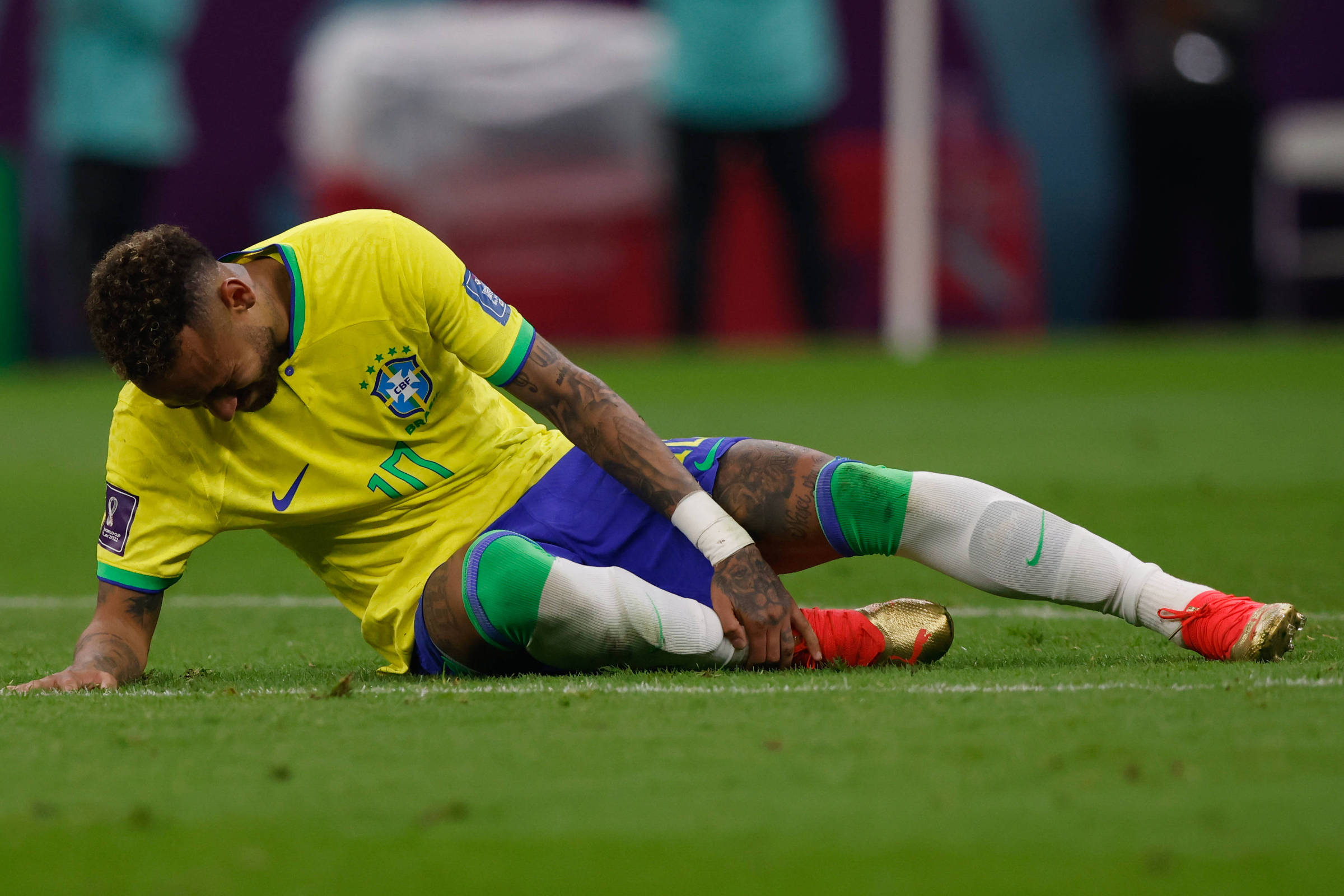 Por que os jogadores de futebol se machucam tanto? Veja os tipos de lesão mais comuns
