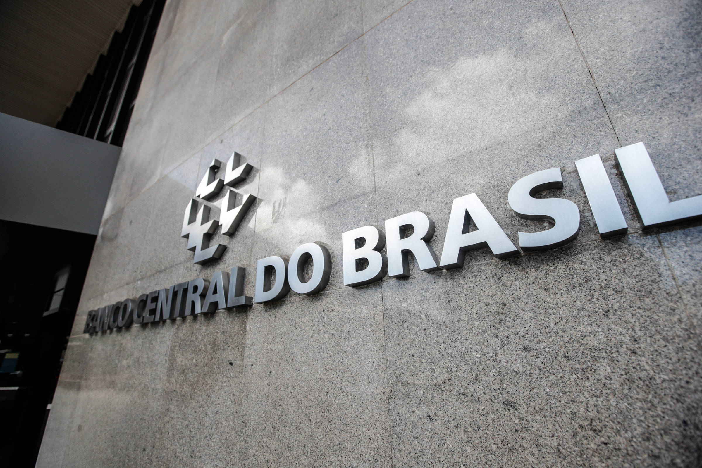 Dívida pública bruta do Brasil sobe a 81,1% do PIB em maio, diz BC