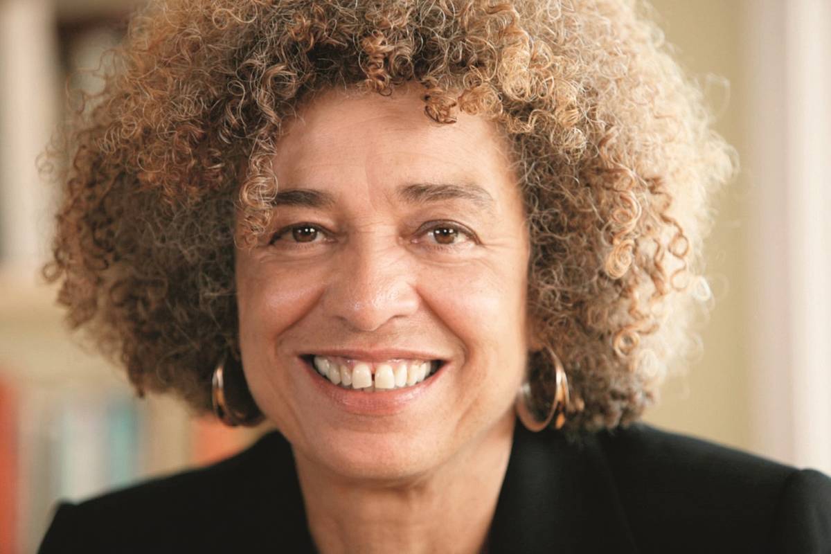 Angela Davis estará na Flip pela primeira vez em programação do Sesc