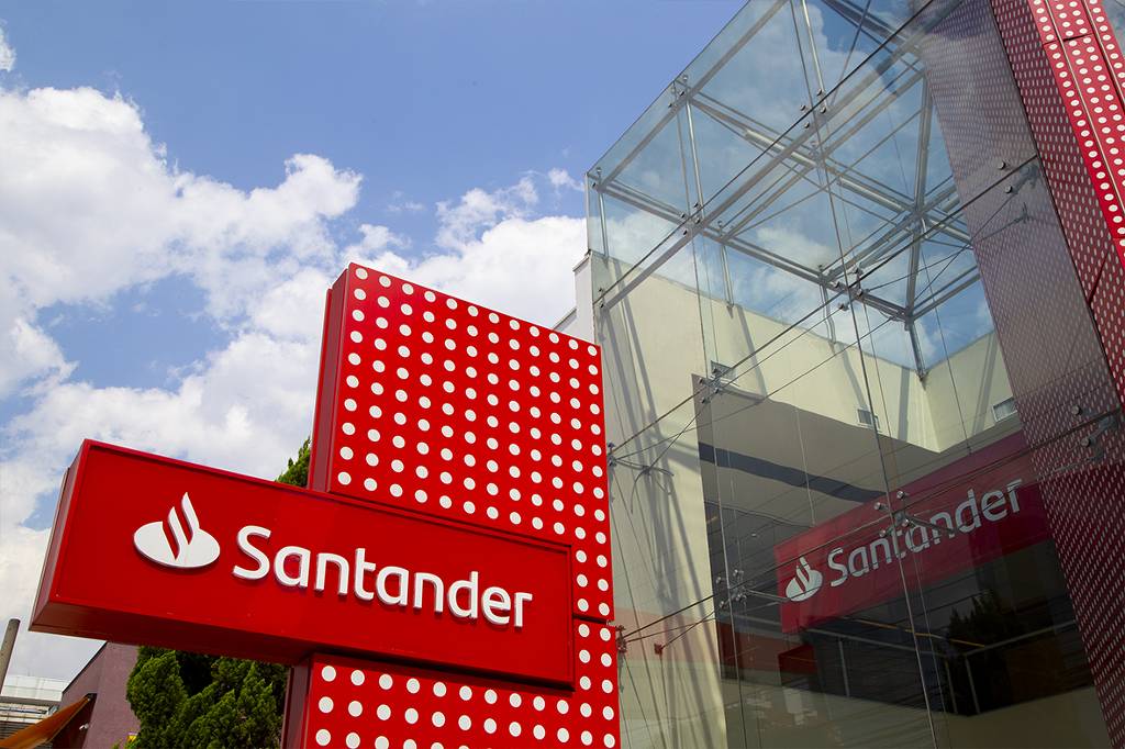 Lucro do Santander cai para R$ 3 bilhões no 2º tri com piora na inadimplência