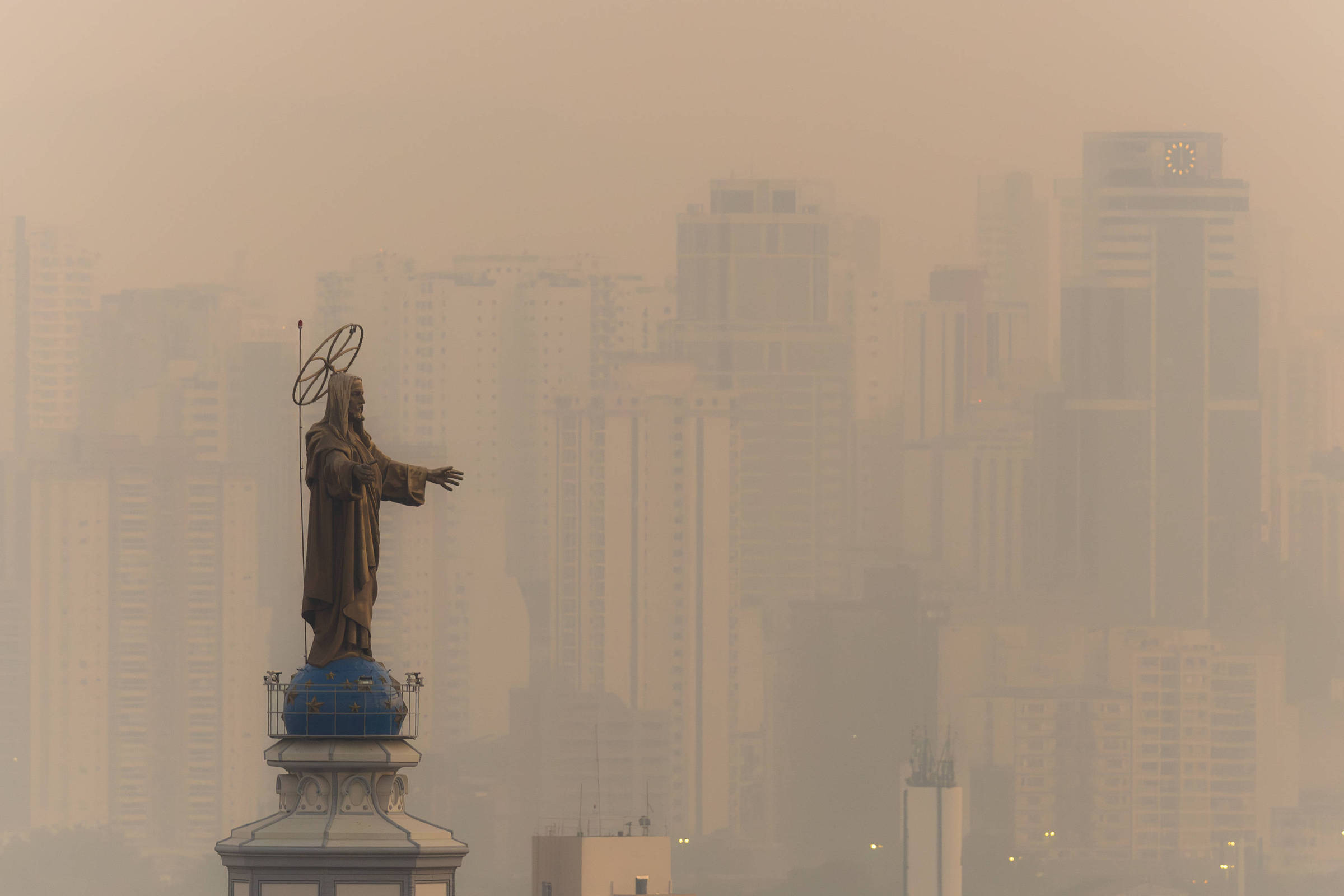El Niño ameaça SP com caos climático ao unir fogo, temporal e seca