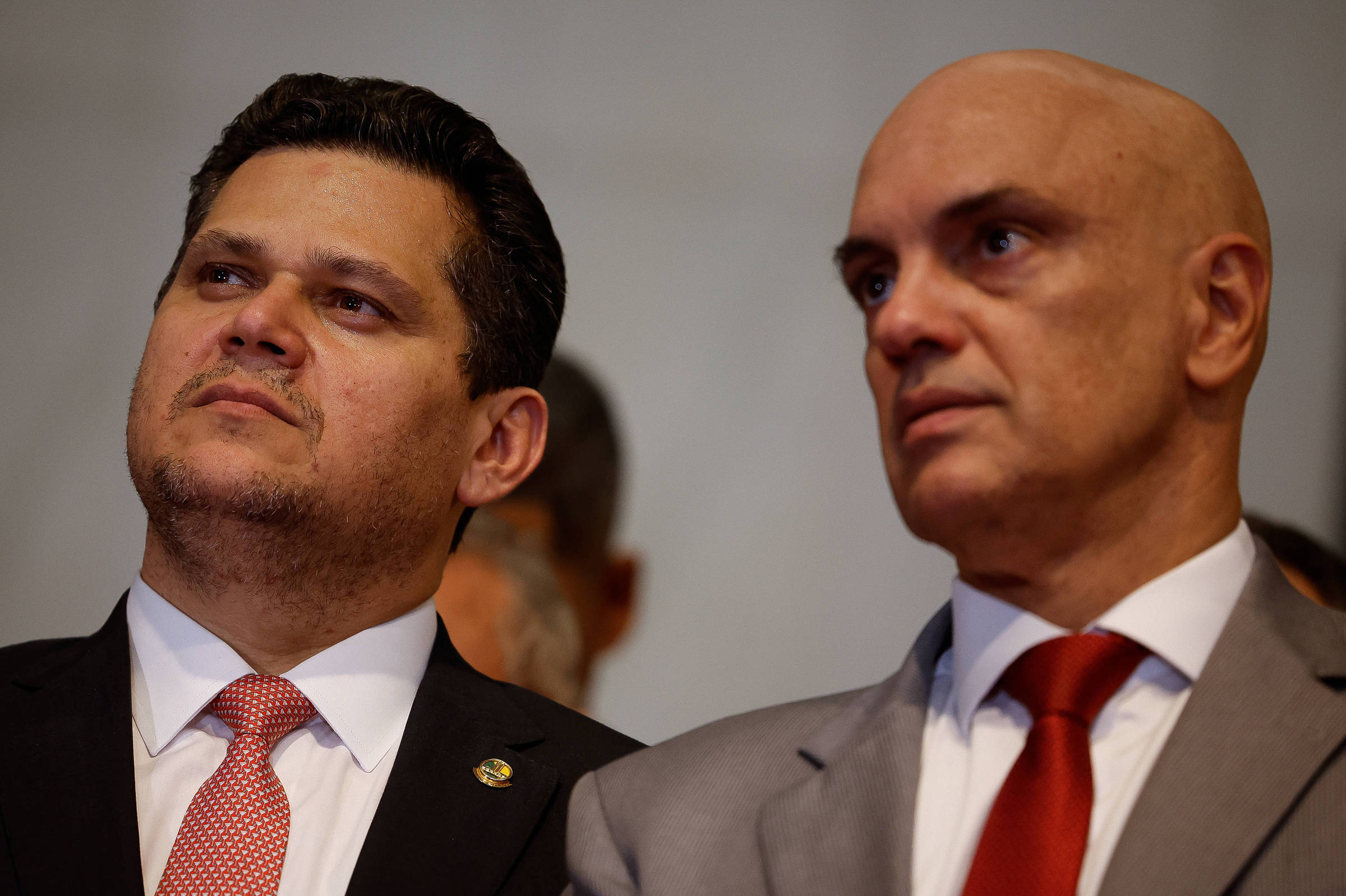 Senadores admitem chance de impeachment no STF e veem Alcolumbre à espera das eleições