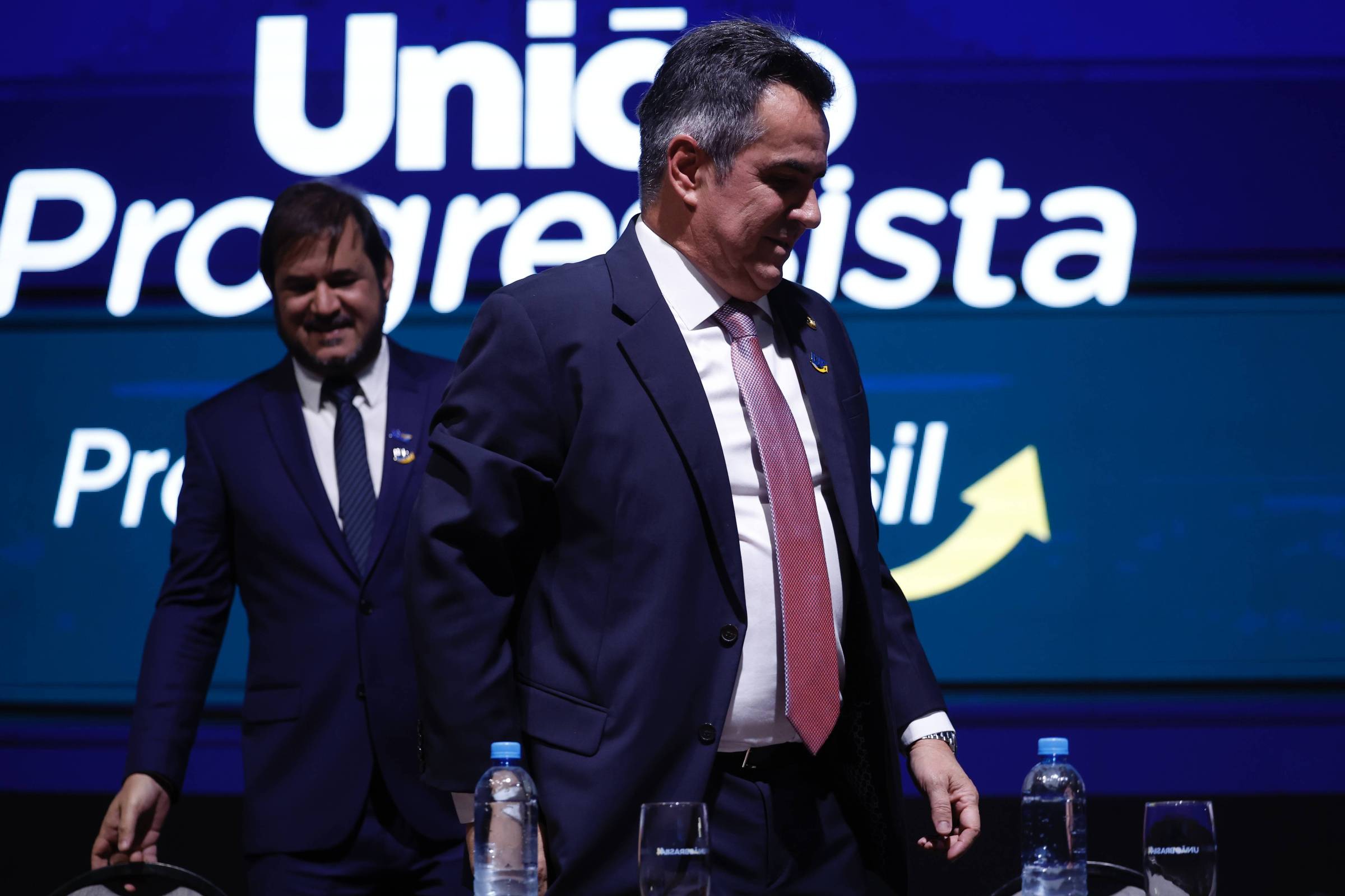 Disputas internas pressionam partidos em até nove estados antes do registro das chapas