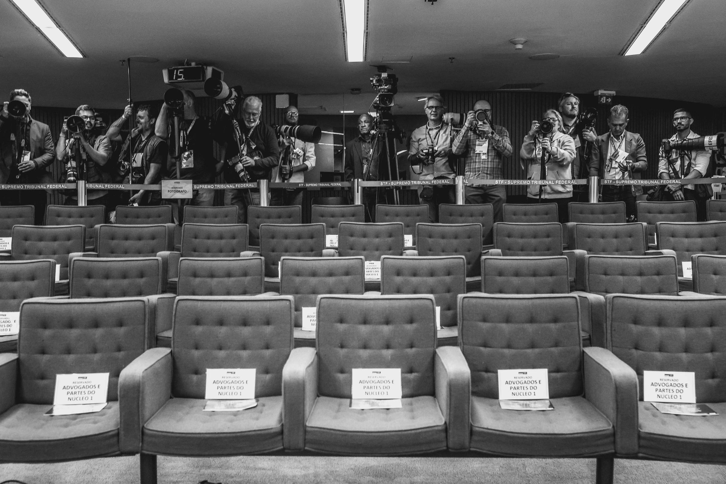 Gabriela Biló, repórter-fotográfica da Folha, ganha prêmio Gabo de jornalismo