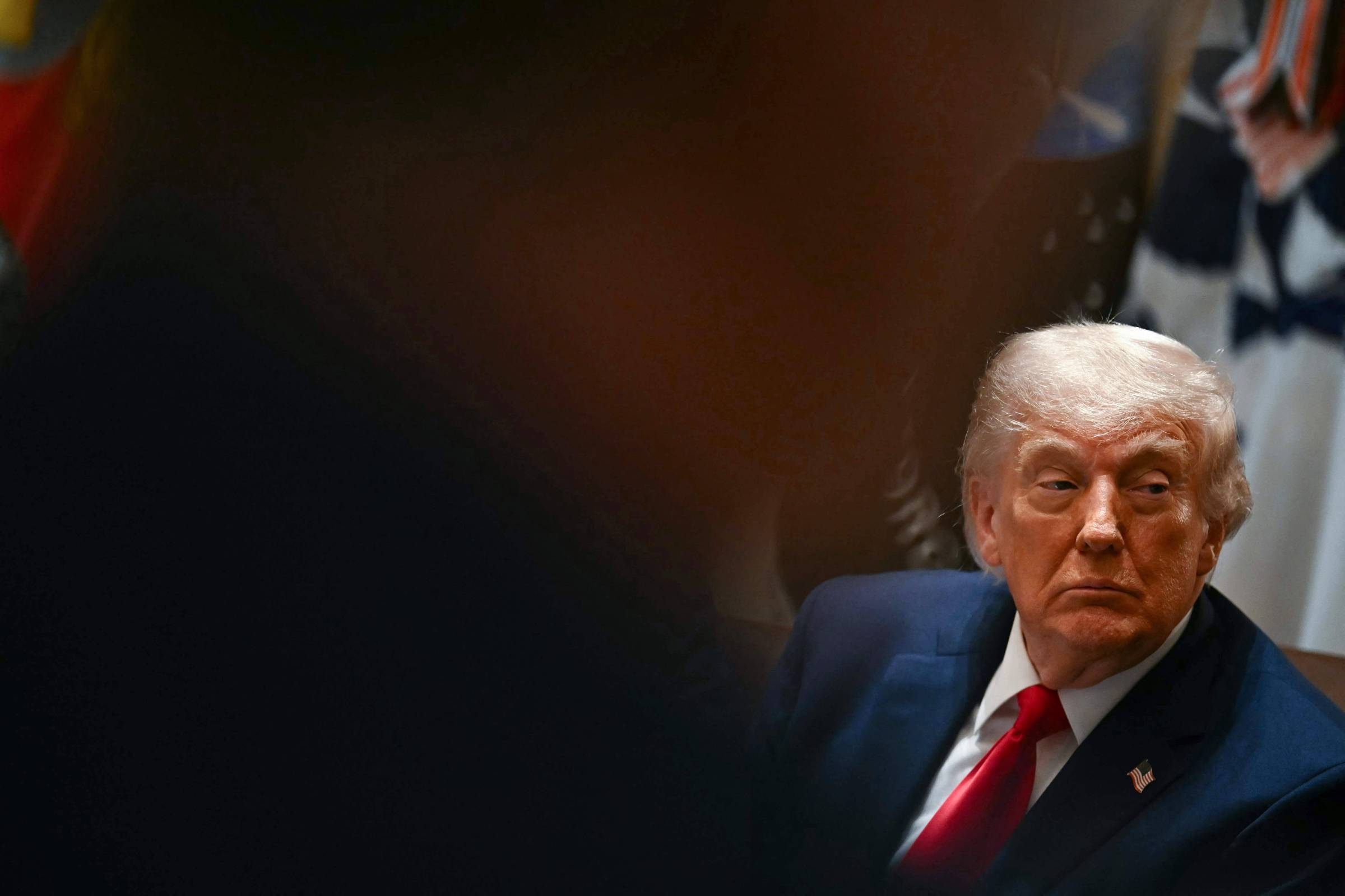 Trump nomeia Lance Schroyer como diretor do ICE e cobra Senado por aprovação rápida