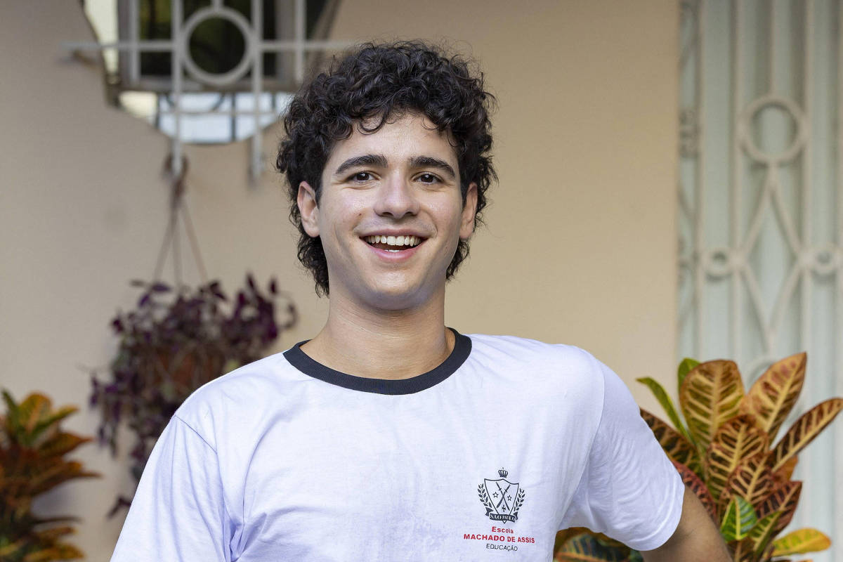 'Quem Ama Cuida': pesquisa leva Globo a investir em romance de jovem gay