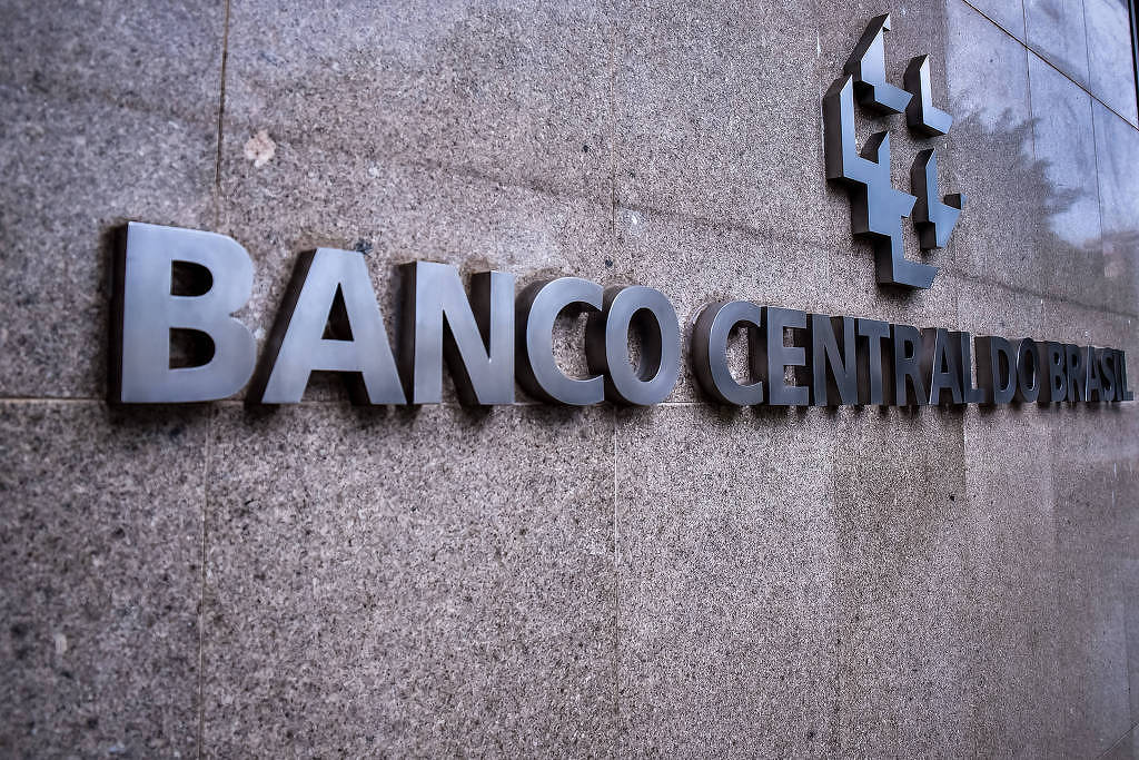 FMI recomenda autonomia financeira do Banco Central e cita urgência em relatório