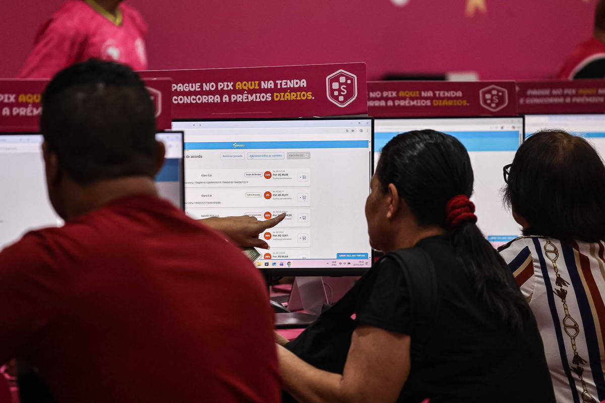 Inadimplência no consignado de servidores cai, enquanto a de trabalhadores privados sobe