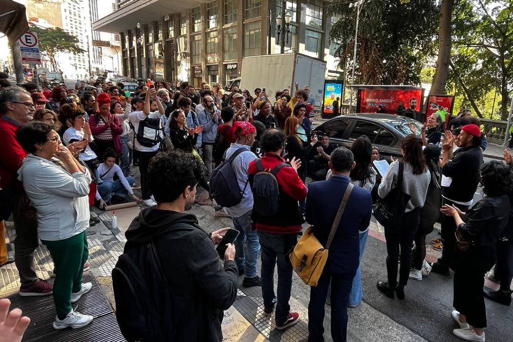 Fomento ao teatro de SP exclui maioria dos artistas e precisa mudar